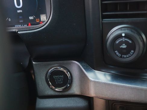 Used 2025 Ford F350 Platinum AWD/4WD image 27