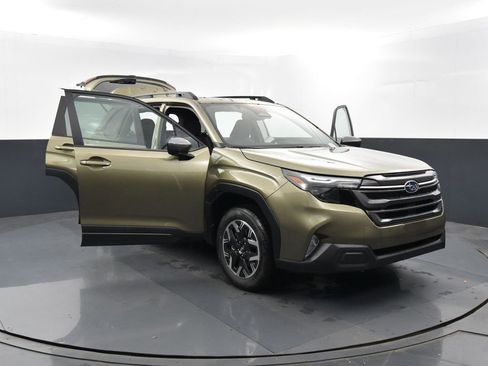 Certified 2026 Subaru Forester Premium AWD/4WD image 39