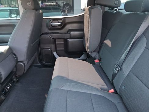 Used 2022 Chevrolet Silverado 1500 LT AWD/4WD image 19