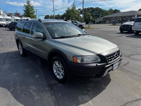 Used 2007 Volvo XC70 AWD/4WD image 8