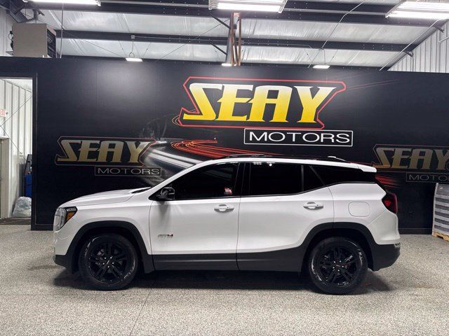 Used 2023 GMC Terrain AT4 AWD/4WD image 3