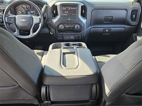 Used 2023 Chevrolet Silverado 1500 Custom image 8