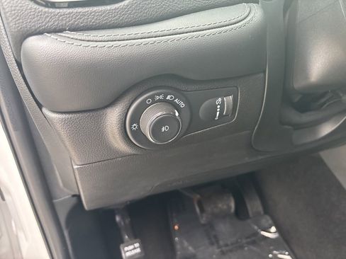 Used 2022 Dodge Durango GT image 27