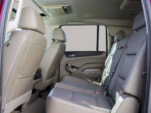 Used 2019 GMC Yukon XL SLT w/ Open Road Package image 30