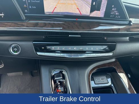 Used 2023 Cadillac Escalade Premium Luxury Platinum AWD/4WD image 30