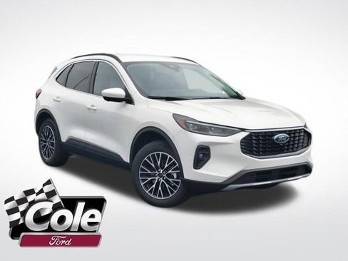 New 2025 Ford Escape SE w/ PHEV Premium Package image 1