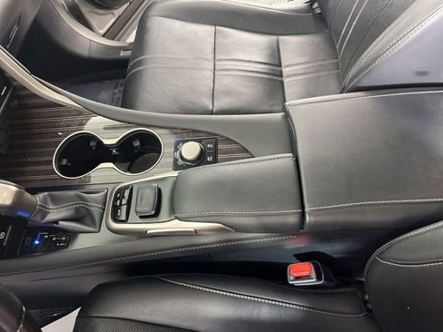 Used 2019 Lexus RX 450hL Luxury image 30