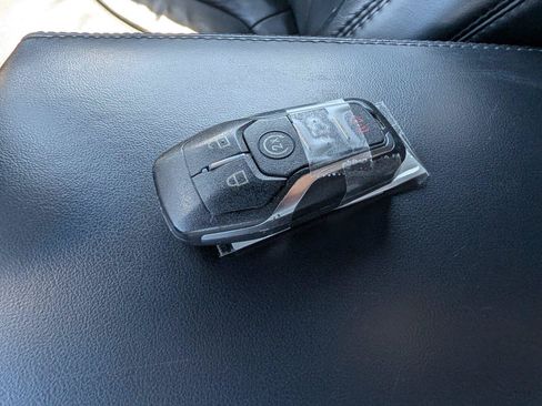 Used 2016 Lincoln MKX Reserve w/ Climate Package AWD/4WD image 13