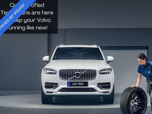 Used 2025 Volvo XC90 B6 Plus AWD/4WD image 43