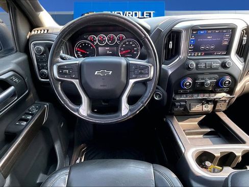Used 2020 Chevrolet Silverado 1500 RST image 9