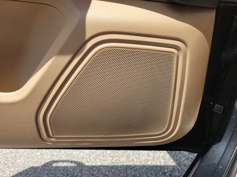 Used 2024 Porsche Macan S AWD/4WD image 18