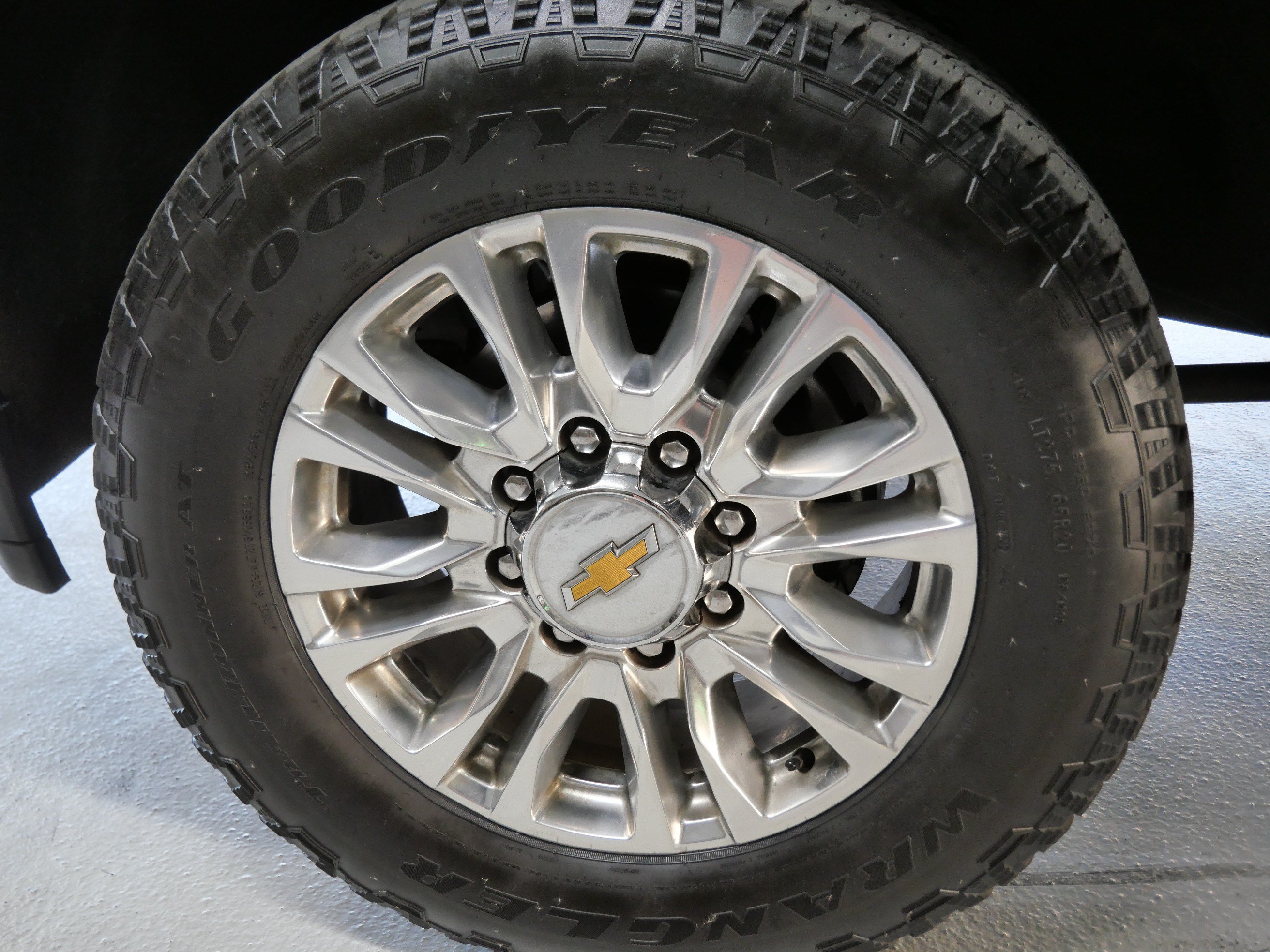 Used 2022 Chevrolet Silverado 3500 High Country w/ Z71 Off-Road Package AWD/4WD image 15