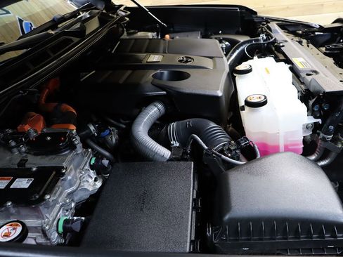 Used 2024 Toyota Sequoia Capstone image 66