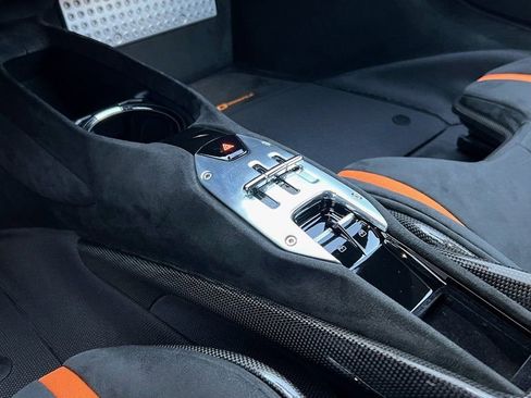 Used 2022 Ferrari SF90 Stradale image 33