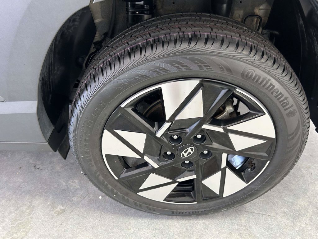 Used 2024 Hyundai Kona SEL AWD/4WD image 9