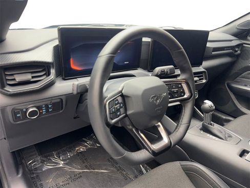 Used 2024 Ford Mustang Coupe image 43