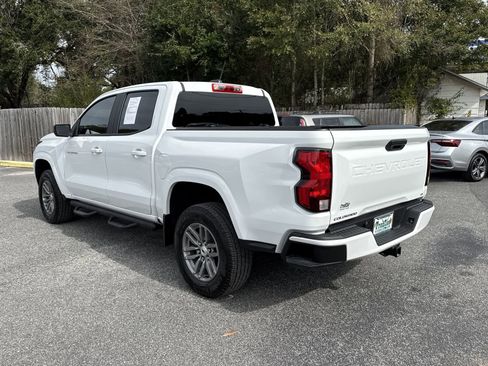Used 2024 Chevrolet Colorado LT RWD image 3