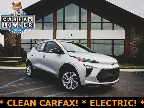 Used 2023 Chevrolet Bolt EUV LT FWD image 1