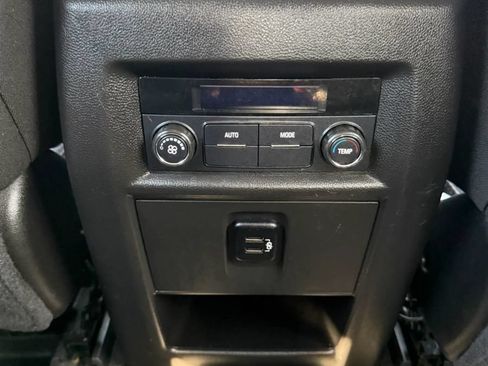 Used 2018 Chevrolet Traverse LT AWD/4WD image 34