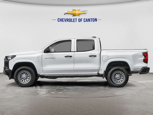 New 2026 Chevrolet Colorado Trail Boss w/ LPO, Bronce Accent Package AWD/4WD image 3