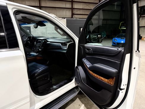 Used 2016 Chevrolet Tahoe LTZ RWD image 25