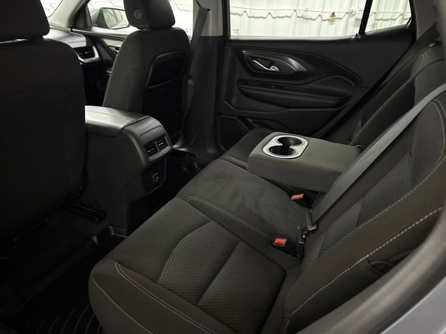 Used 2024 GMC Terrain SLE FWD image 21