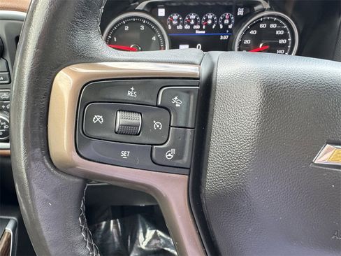 Used 2022 Chevrolet Silverado 2500 High Country w/ LPO, Hitch Package image 19