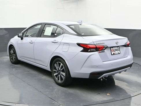 Used 2025 Nissan Versa SV image 8