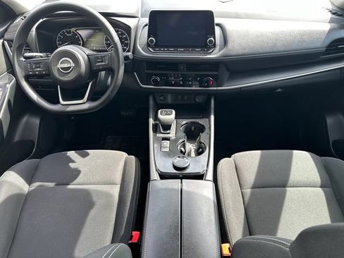 Used 2024 Nissan Rogue S AWD/4WD image 18