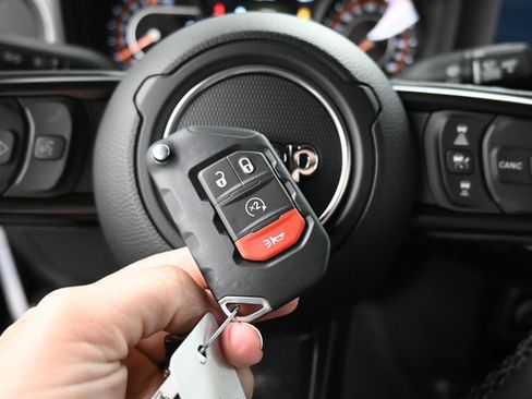 New 2026 Jeep Gladiator Sport image 36