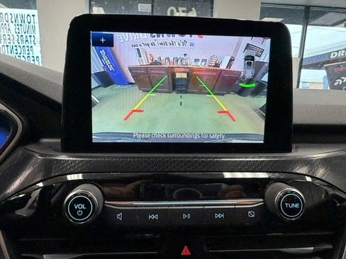 Used 2021 Ford Escape SEL w/ SEL Stealth AWD Package image 39