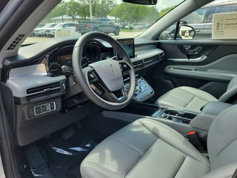 Certified 2022 Lincoln Corsair FWD image 13