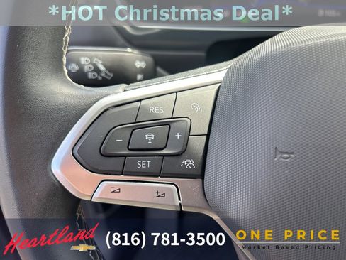 Used 2023 Volkswagen Tiguan SE image 26