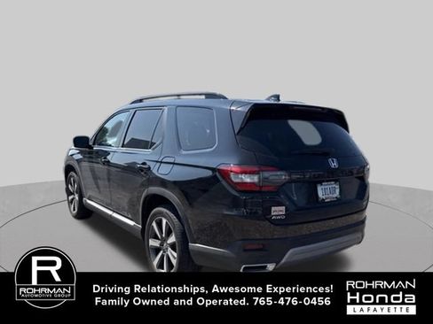 Used 2024 Honda Pilot Touring image 9