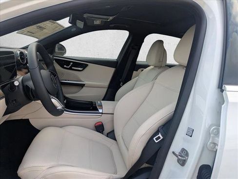 Used 2025 Mercedes-Benz C 300 Sedan image 14