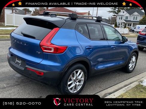 Used 2021 Volvo XC40 T5 R-Design w/ Advanced Package image 4