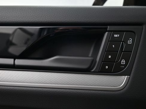 Certified 2026 Porsche Cayenne Coupe AWD/4WD image 18