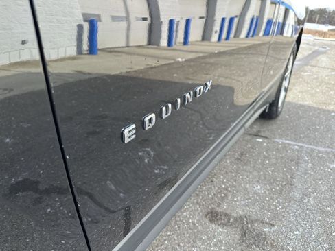 Used 2021 Chevrolet Equinox Premier image 3