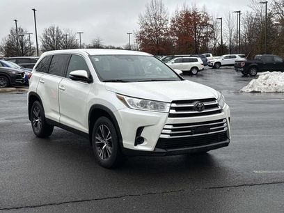 Used 2019 Toyota Highlander LE