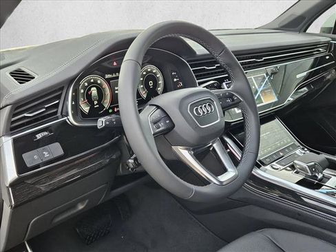 Certified 2025 Audi Q7 3.0T Premium Plus w/ Premium Plus Package image 3