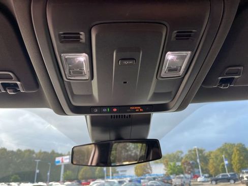 New 2026 Chevrolet Suburban LS RWD image 32