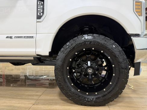Used 2018 Ford F250 Lariat w/ Lariat Ultimate Package AWD/4WD image 4