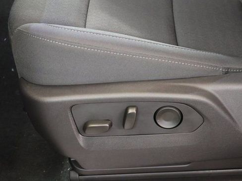 New 2025 Chevrolet Silverado 1500 LT image 10