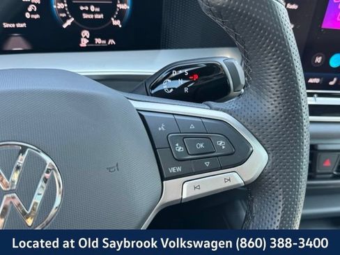Certified 2025 Volkswagen Tiguan SE R-Line AWD/4WD image 43