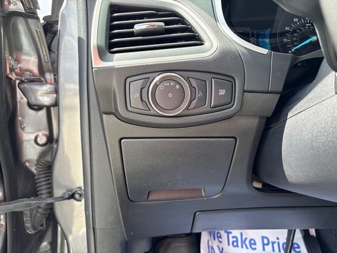Used 2021 Ford Edge SE AWD/4WD image 27