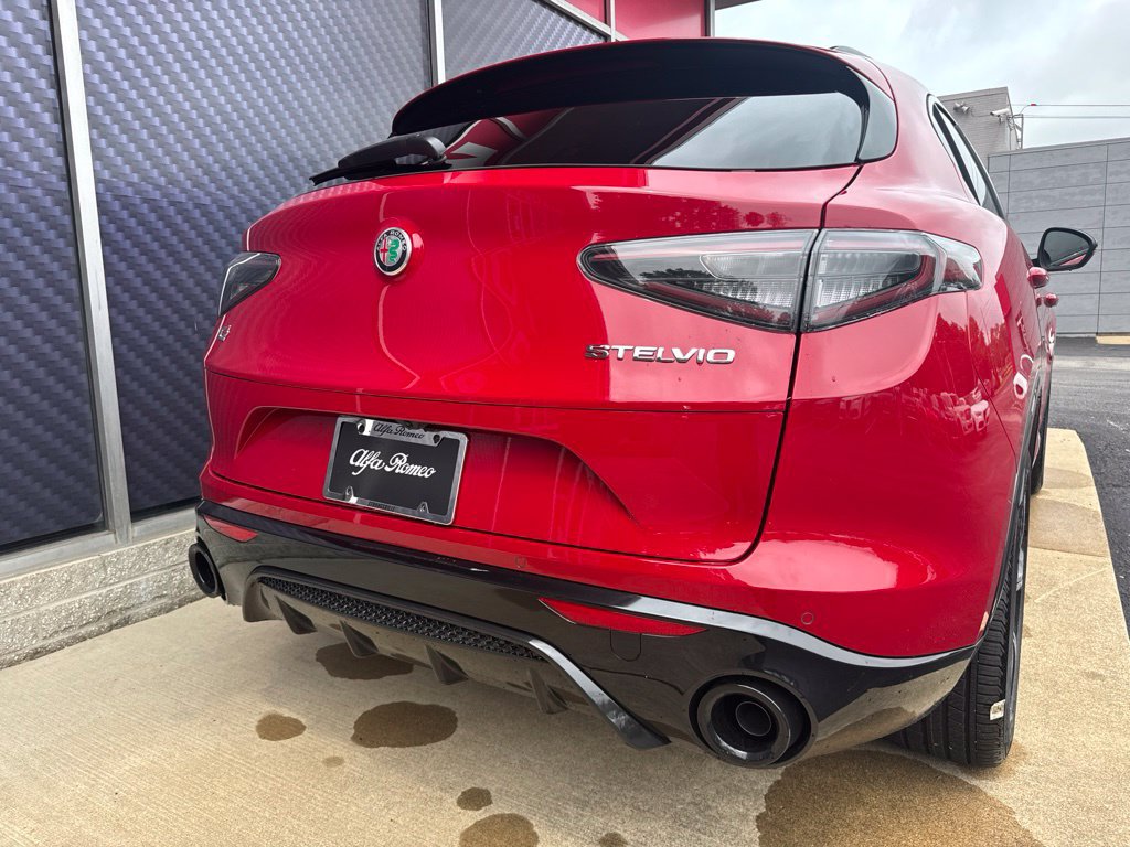 New 2026 Alfa Romeo Stelvio Sprint AWD/4WD image 7
