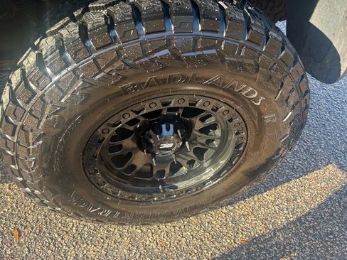 Used 2011 Ford F150 Raptor w/ Raptor Luxury Pkg image 50