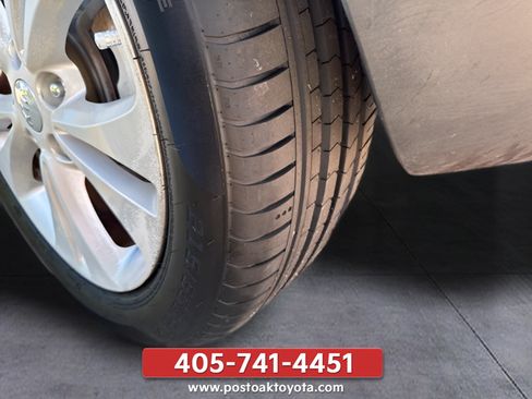 Used 2015 Kia Soul + FWD image 27