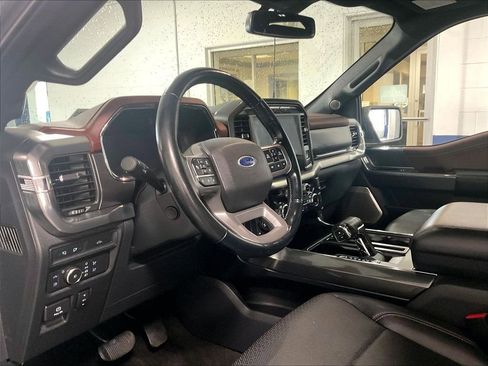 Used 2021 Ford F150 Lariat w/ Equipment Group 502A High AWD/4WD image 8