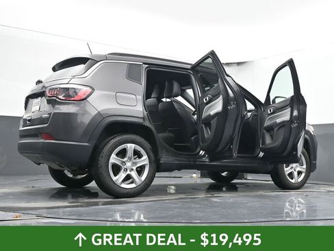 Used 2024 Jeep Compass Latitude image 84